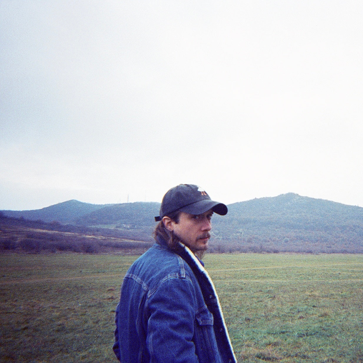 ARON ANDRAS WEBSTORE